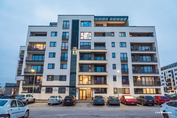 Apartament 1 · Coresi